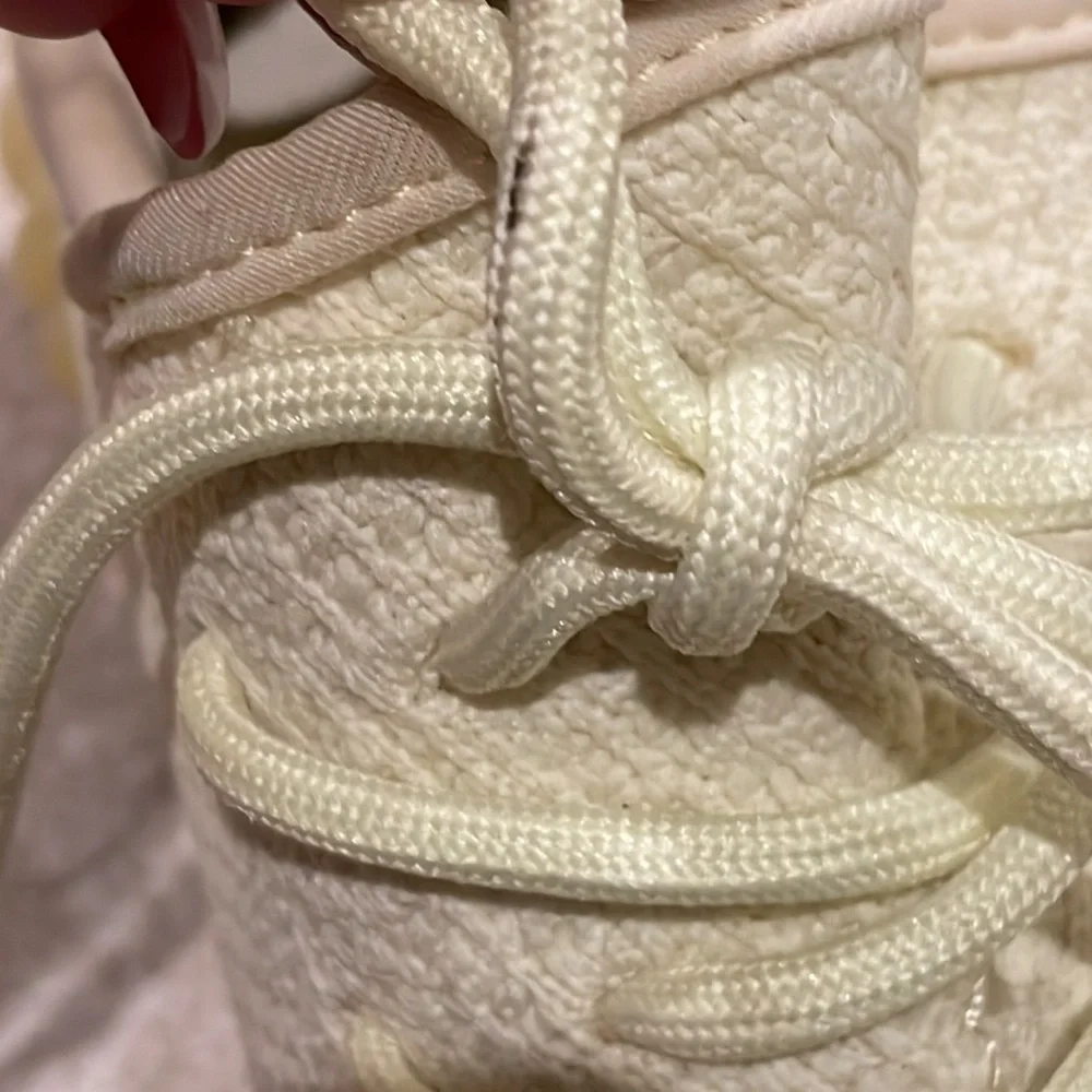 Yeezy Boost 350 “Butter” - Picture 9 of 9